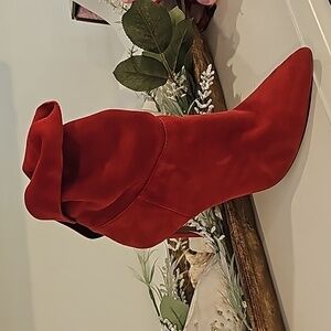 KENNETH COLE NEW YORK RED SUEDE BOOTIES